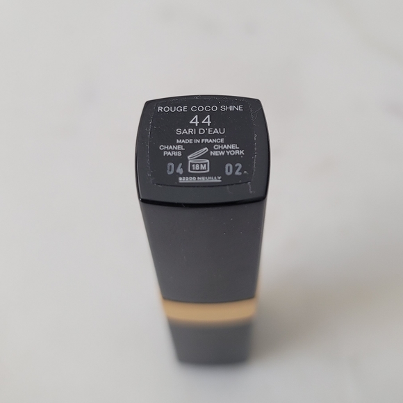 NEW CHANEL ROUGE COCO SHINE IN SARI D’EAU 44 - Picture 3 of 6
